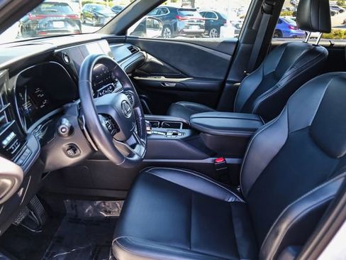 Used 2025 Lexus TX 350 350 w/ Technology Package image 22