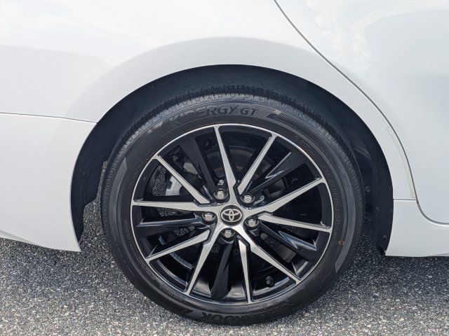 Used 2024 Toyota Camry SE FWD image 11