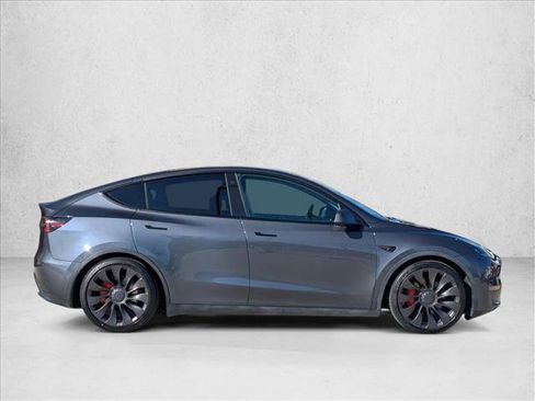 Used 2021 Tesla Model Y Performance image 4