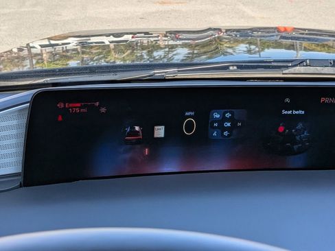 Certified 2025 Lincoln Navigator L Black Label image 33