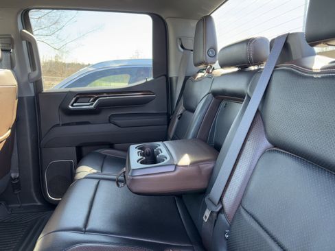 Used 2023 GMC Sierra 1500 Elevation w/ X31 Off-Road Package image 32