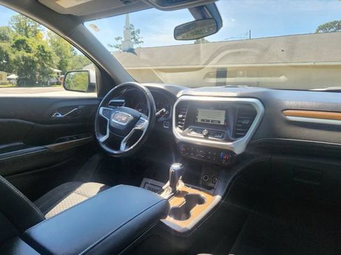 Used 2018 GMC Acadia SLE FWD image 24