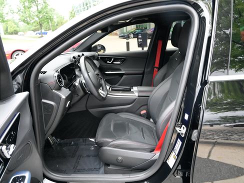 Used 2024 Mercedes-Benz GLC 43 AMG 4MATIC image 17