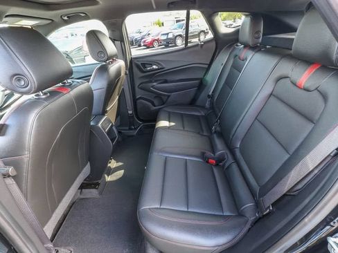 Used 2024 Chevrolet Trax RS w/ Sunroof Package FWD image 27
