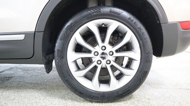 Used 2017 Lincoln MKC Select w/ Select Plus Package AWD/4WD image 22