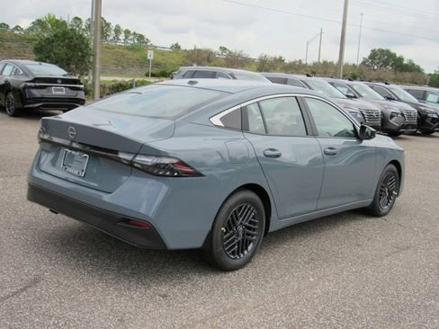 New 2026 Nissan Sentra SV w/ SV Convenience Package FWD image 3