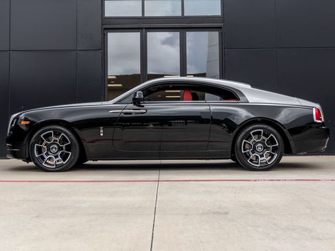 Used 2018 Rolls-Royce Wraith RWD image 2