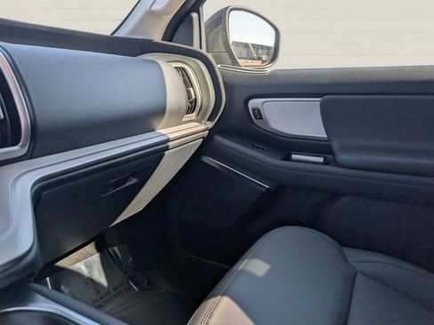 New 2026 Ford Expedition Active RWD image 17