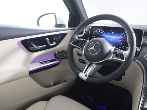New 2026 Mercedes-Benz GLC 300 image 10