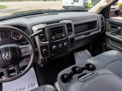 Used 2017 RAM 1500 ST w/ SXT Appearance Group AWD/4WD image 31