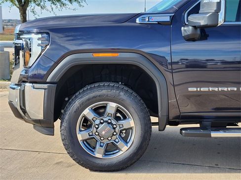 New 2026 GMC Sierra 2500 SLT image 7