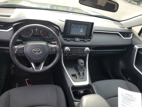 Used 2019 Toyota RAV4 XLE w/ Convenience Package image 10