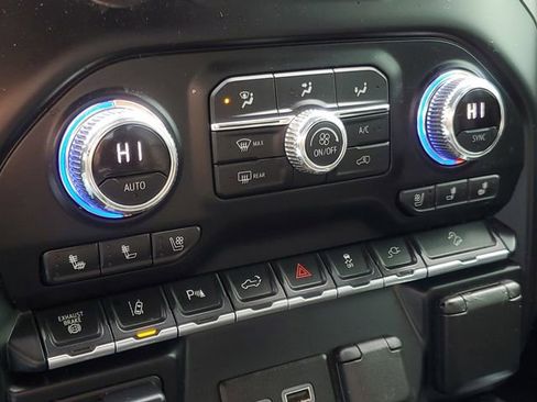 Used 2022 GMC Sierra 2500 Denali image 27