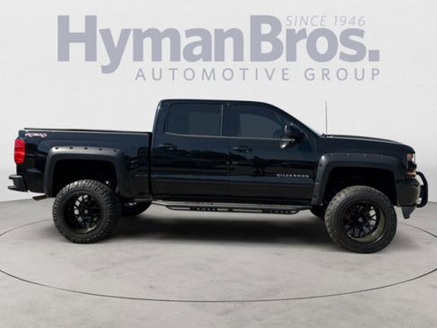 Used 2017 Chevrolet Silverado 1500 LT w/ All Star Edition AWD/4WD image 2