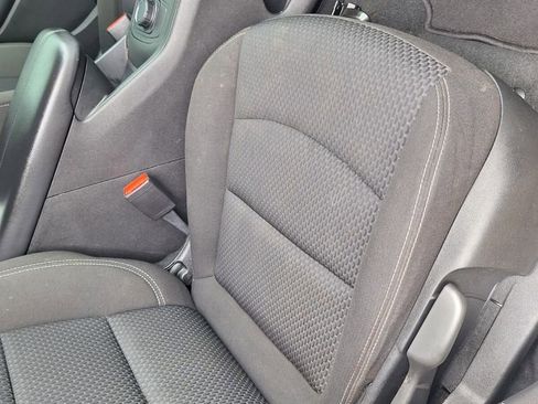Used 2024 GMC Terrain SLE FWD image 28