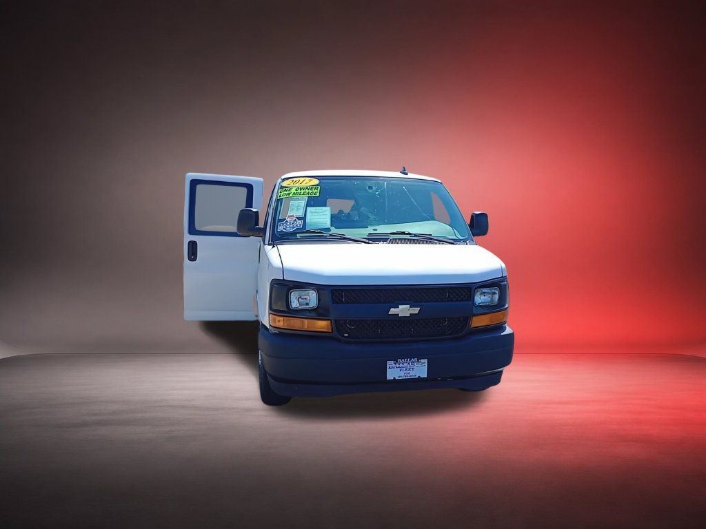 Used 2017 Chevrolet Express 2500 LS RWD image 3