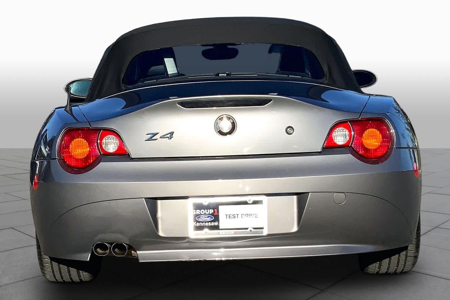 Used 2004 BMW Z4 3.0i RWD image 4