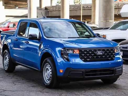 New 2026 Ford Maverick XL image 3