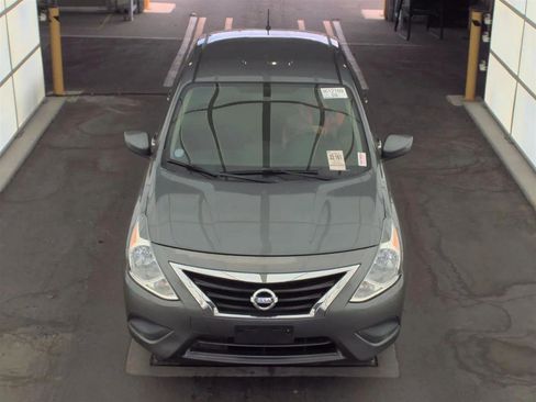 Used 2019 Nissan Versa SV FWD image 2