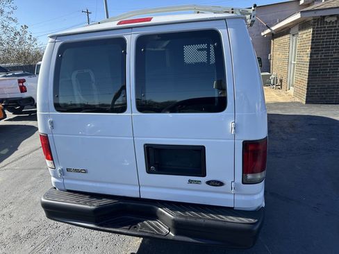 Used 2010 Ford E-150 and Econoline 150 image 8