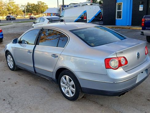 Used 2007 Volkswagen Passat 2.0T image 3