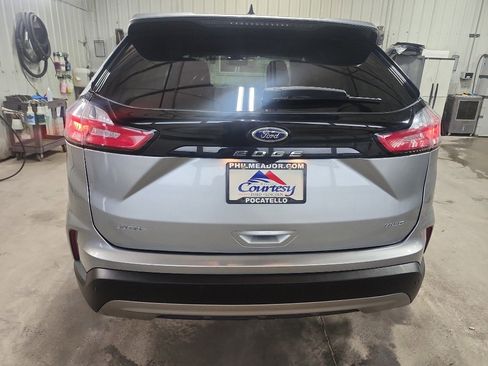 Used 2024 Ford Edge SEL image 3
