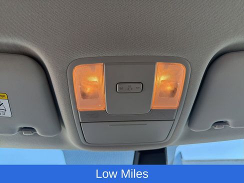 Used 2025 Kia Soul LX image 16