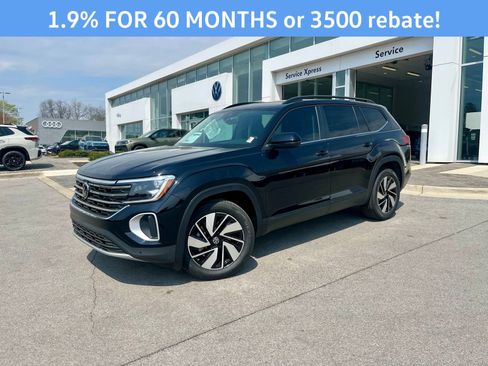 New 2026 Volkswagen Atlas SE FWD image 1