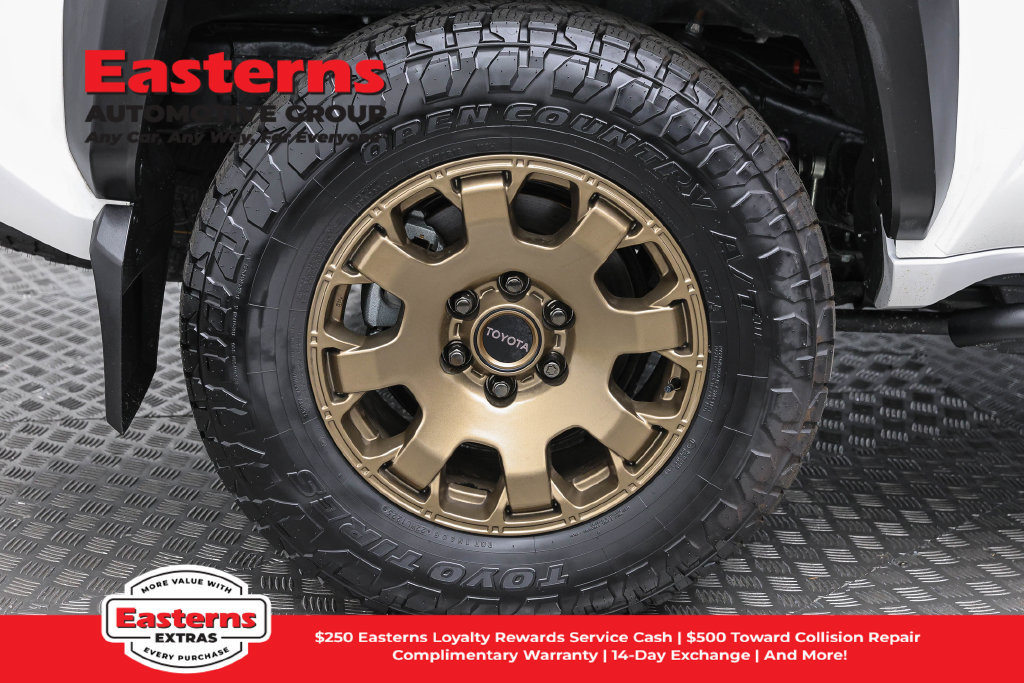Used 2025 Toyota 4Runner Trailhunter AWD/4WD image 33