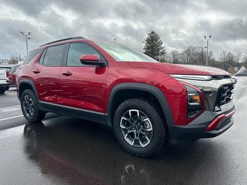 Used 2025 Chevrolet Equinox ACTIV w/ Safety and Technology Package image 6