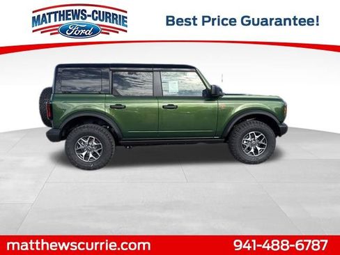 New 2025 Ford Bronco Badlands image 3