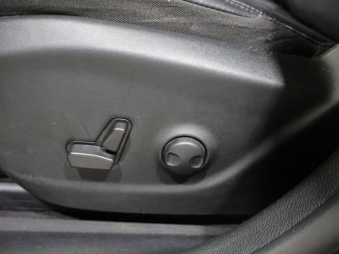 Used 2023 Jeep Cherokee Altitude Lux AWD/4WD image 10