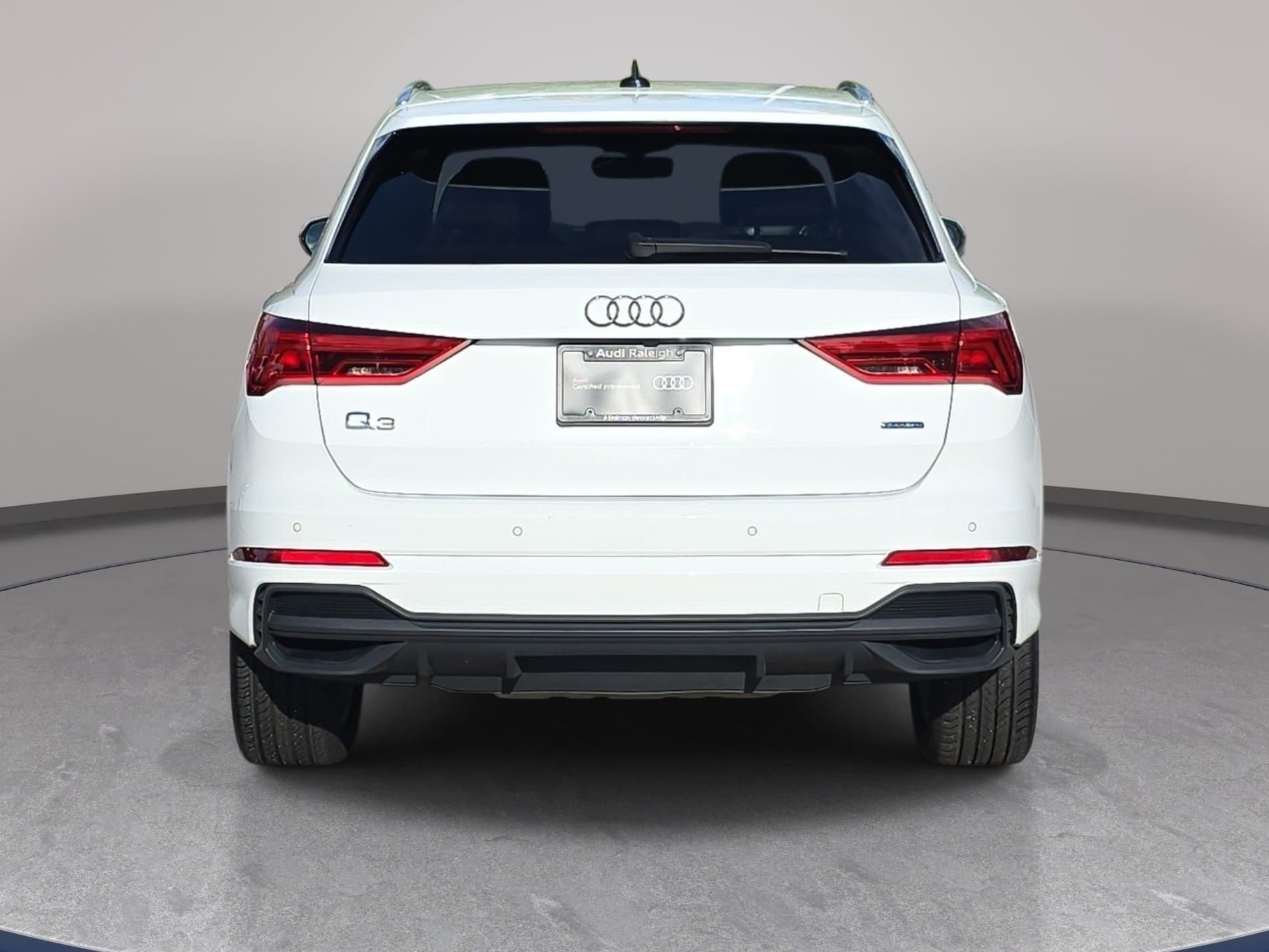 Certified 2024 Audi Q3 2.0T Premium AWD/4WD image 8