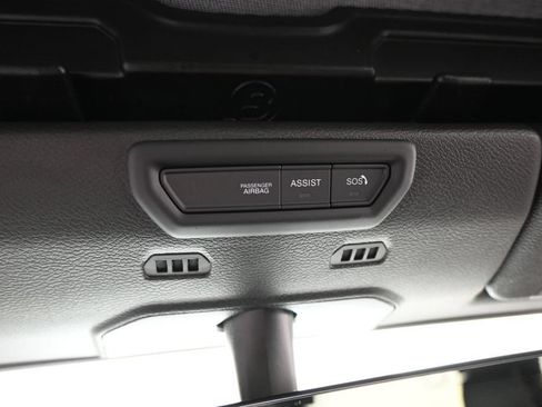 Used 2019 Jeep Wrangler Unlimited Sahara AWD/4WD image 29