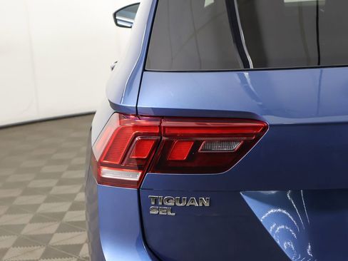 Used 2019 Volkswagen Tiguan SEL image 17