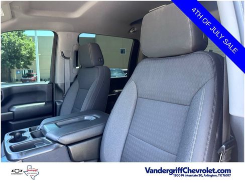 Used 2022 Chevrolet Silverado 2500 Custom w/ Custom Value Package AWD/4WD image 20