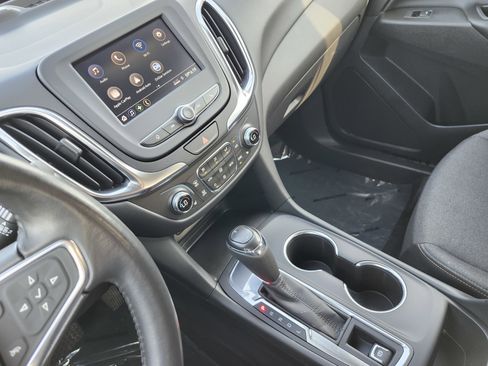 Used 2021 Chevrolet Equinox LT FWD image 31