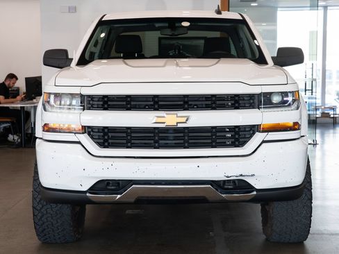 Used 2018 Chevrolet Silverado 1500 Custom w/ Custom Value Package AWD/4WD image 2