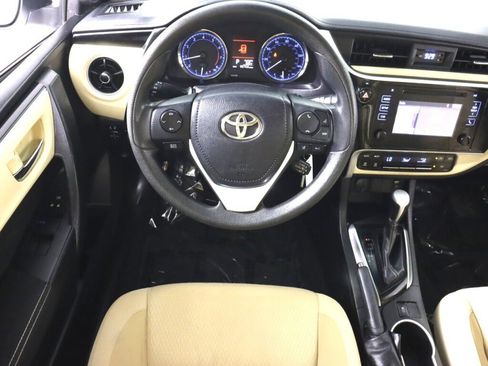 Used 2019 Toyota Corolla LE w/ Carpet Mat Package (TMS) FWD image 28
