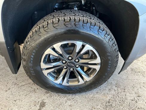 Used 2021 Chevrolet Colorado Z71 w/ Safety Package image 5