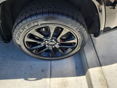 Used 2017 Jeep Grand Cherokee Altitude RWD image 35