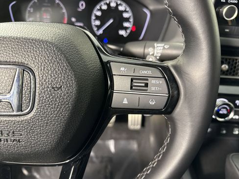 Used 2025 Honda Civic Sport image 12