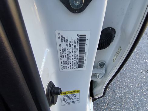 Used 2017 Acura TLX V6 SH-AWD w/ Advance Package image 21