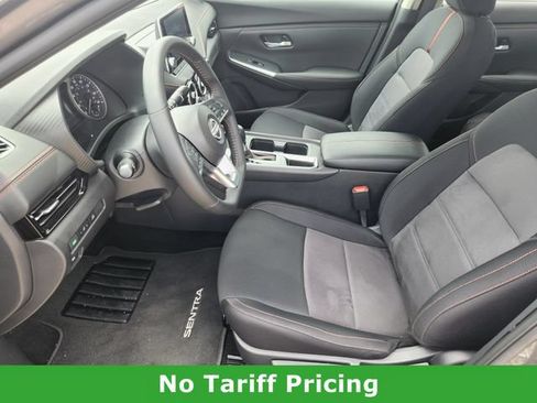 Used 2025 Nissan Sentra SR FWD image 12