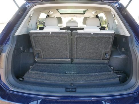 Certified 2022 Volkswagen Tiguan SE image 18