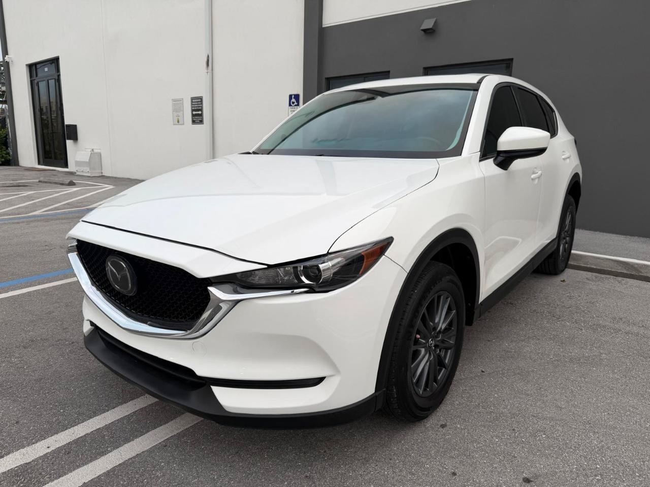 Used 2021 MAZDA CX-5 Touring w/ Touring Preferred SV Package FWD image 5
