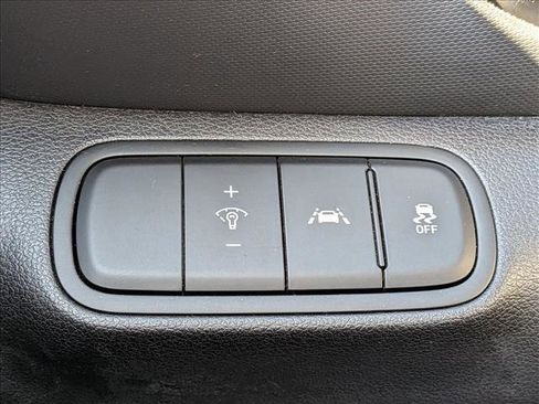 Used 2020 Hyundai Venue SEL w/ Convenience Package image 12