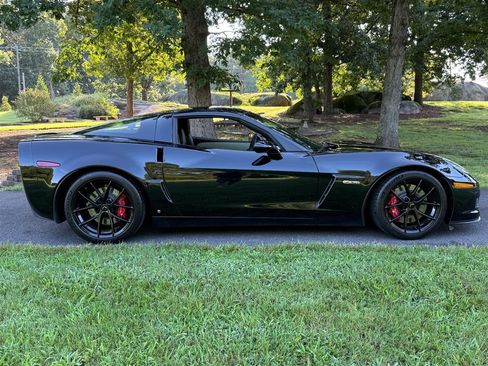 Used 2008 Chevrolet Corvette Z06 w/ Preferred Equipment Group RWD image 32