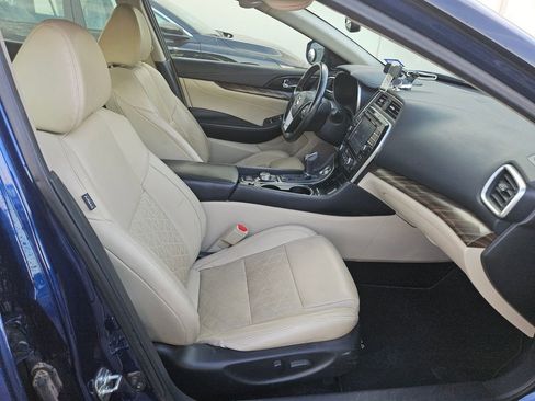 Used 2017 Nissan Maxima Platinum image 34