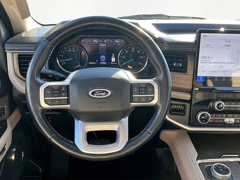 Used 2023 Ford Expedition Max Limited image 5